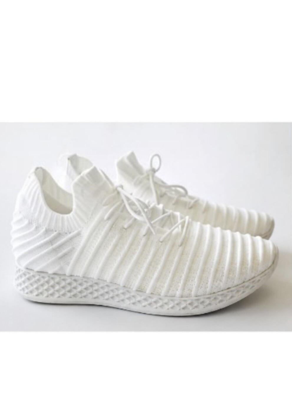 Urban Sport by J/Slides knit lace-up sneakers White Sz 8.5 Athleisure Walking